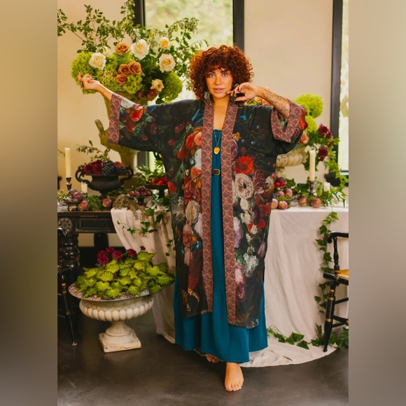 ⭐️Back in Stock⭐️Flight of Fancy Vintage Art Boho Long Duster - Picture 3 of 15